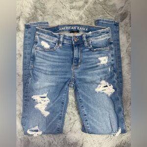 American Eagle Outfitters Women's Blue Distressed Jeans